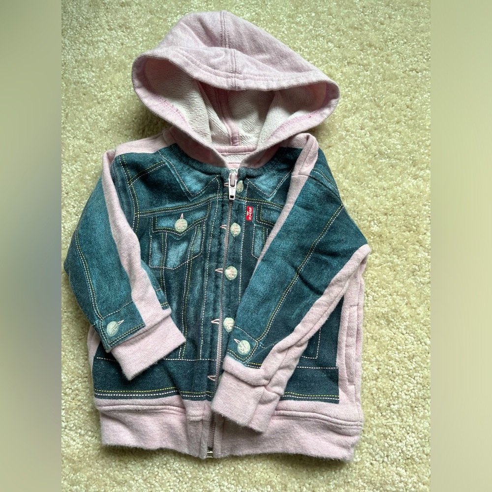 Levi’s Zip Up Hoodie - 9 Months